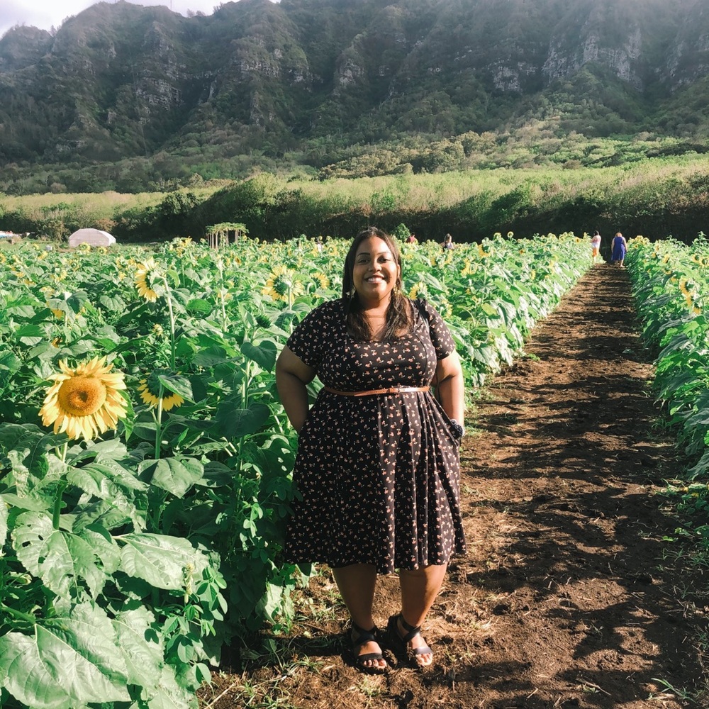 ✨Meet your posher, Aminy!✨